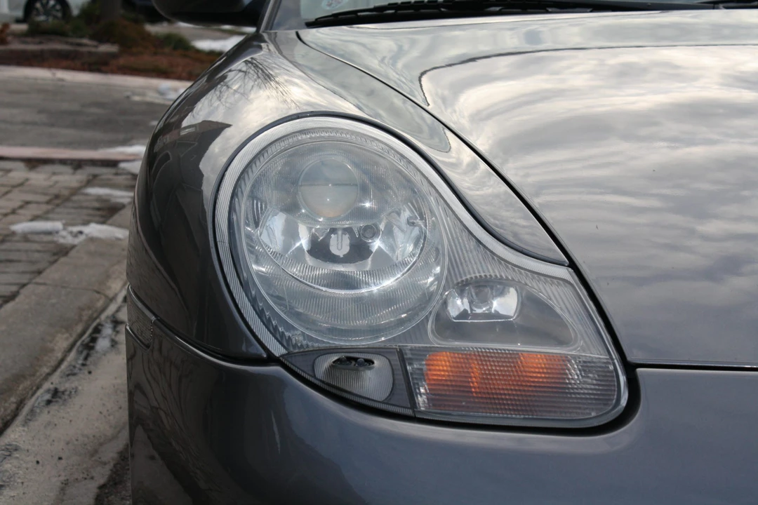 2001 Porsche 996 Carrera - Image 30 of 31