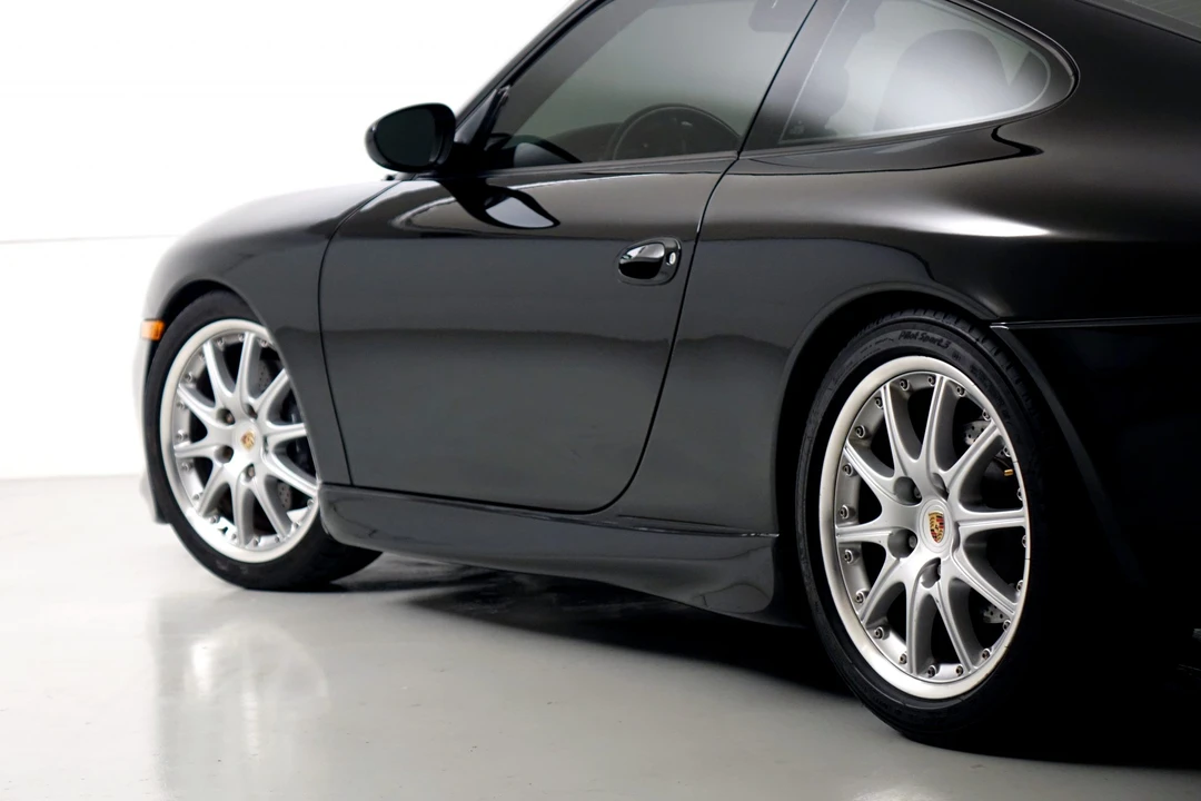 2001 Porsche 996 Carrera - Image 23 of 31
