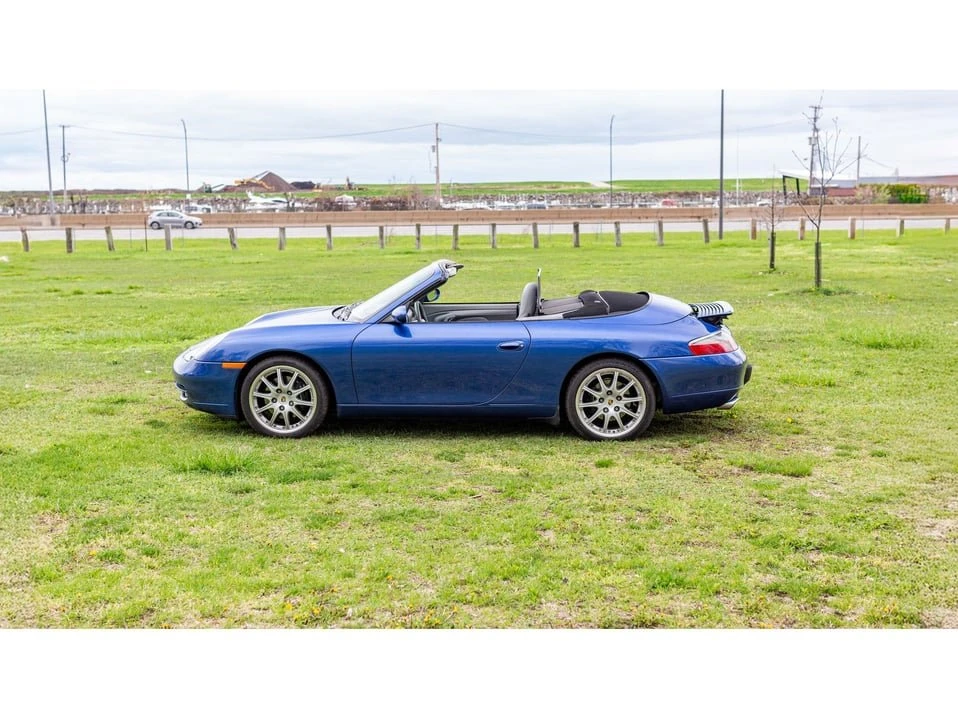 2001 Porsche 996 Carrera - Image 17 of 20