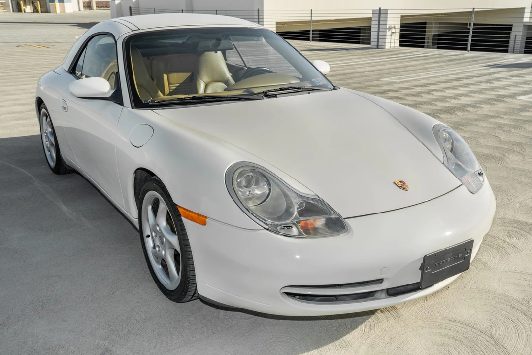 2001 Porsche 996 Carrera - Image 15 of 31