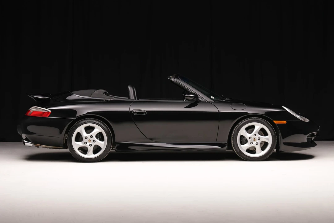 2001 Porsche 996 Carrera - Image 10 of 31