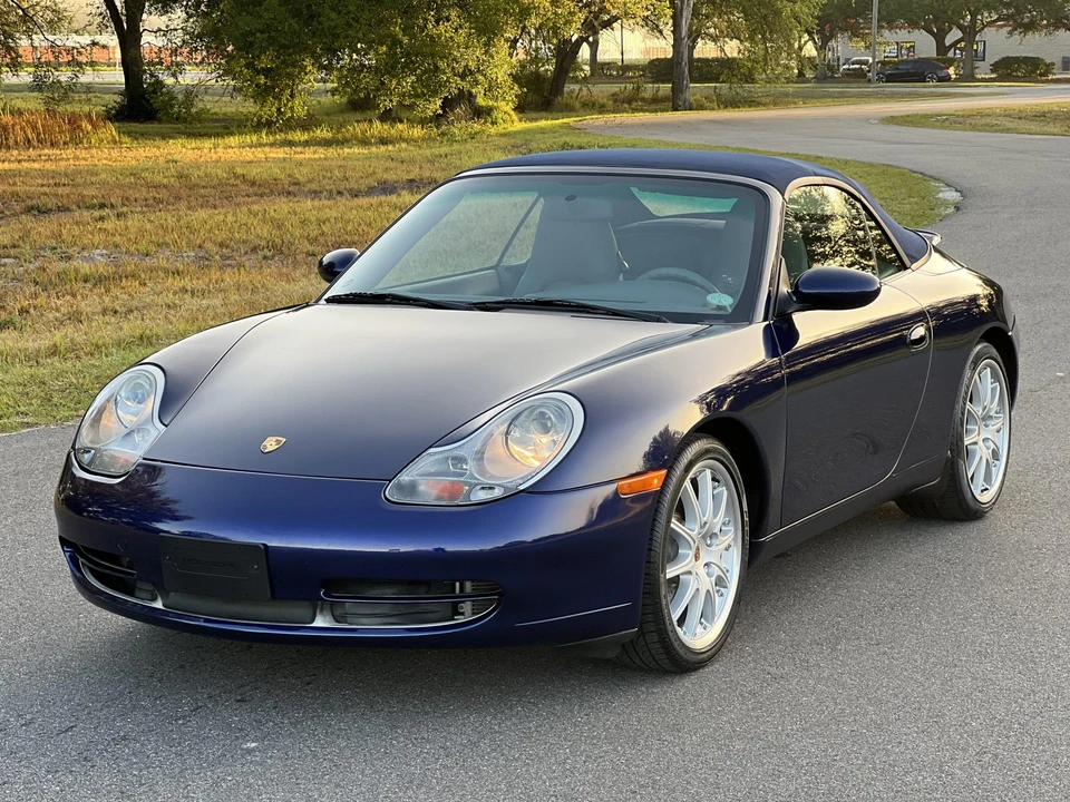 2001 Porsche 996 Carrera - Image 8 of 31