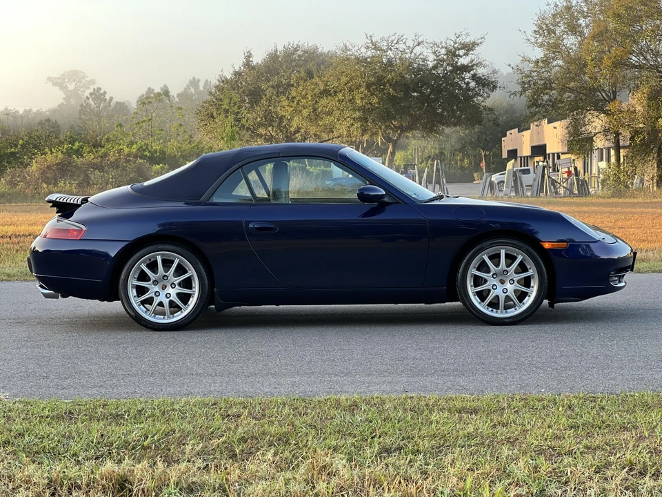 2001 Porsche 996 Carrera - Image 27 of 31