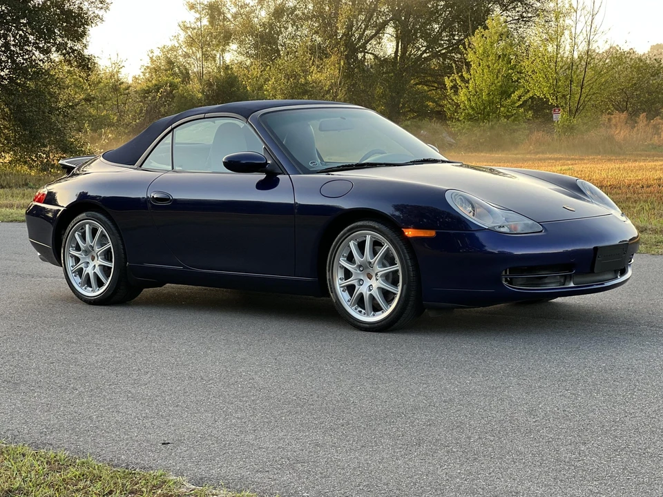2001 Porsche 996 Carrera - Image 20 of 31