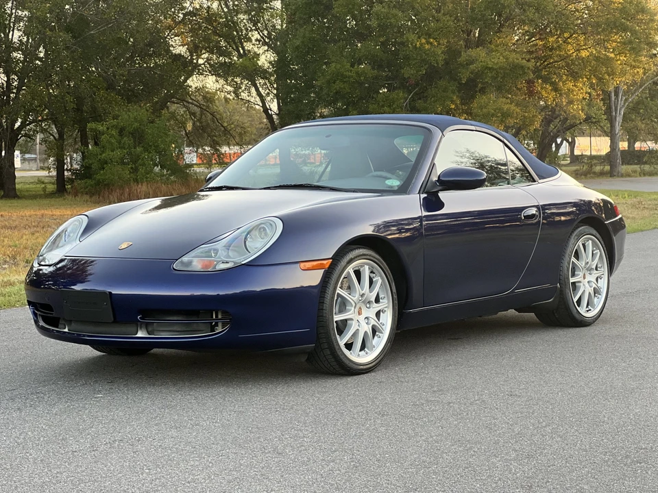 2001 Porsche 996 Carrera - Image 7 of 31