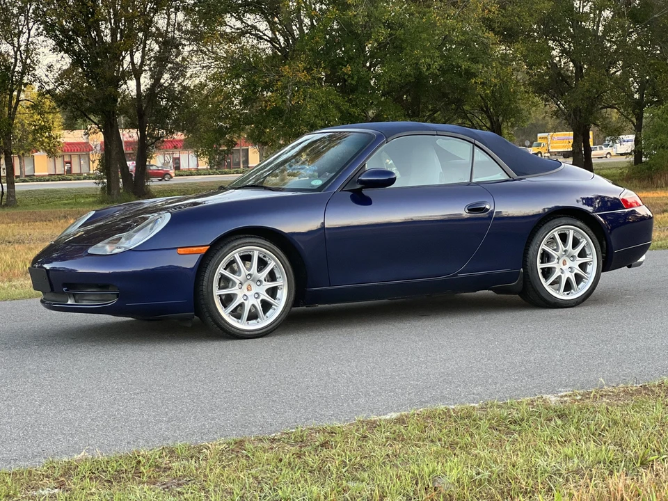 2001 Porsche 996 Carrera - Image 3 of 31