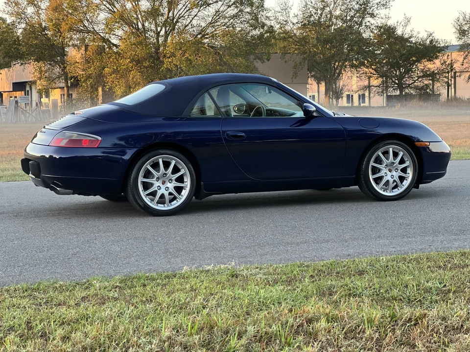2001 Porsche 996 Carrera - Image 30 of 31