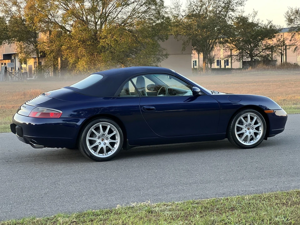 2001 Porsche 996 Carrera - Image 29 of 31