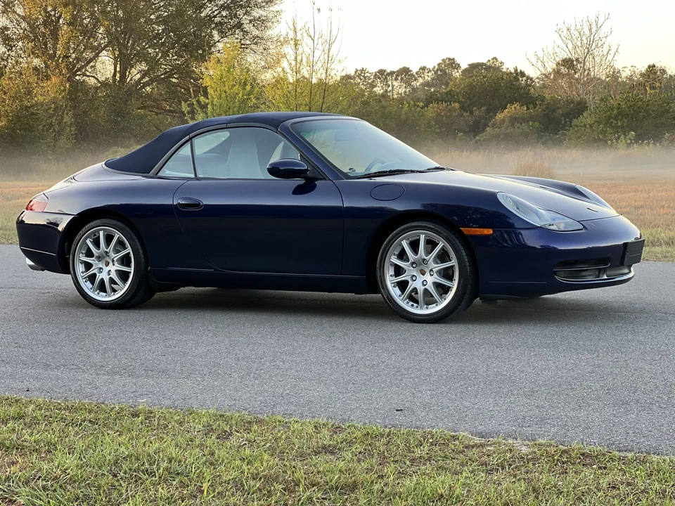 2001 Porsche 996 Carrera - Image 23 of 31