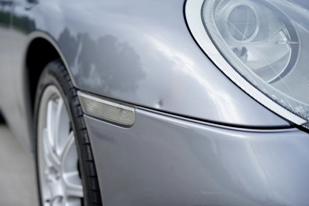 2001 Porsche 996 Carrera - Image 25 of 31