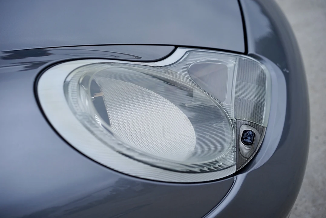 2001 Porsche 996 Carrera - Image 24 of 31