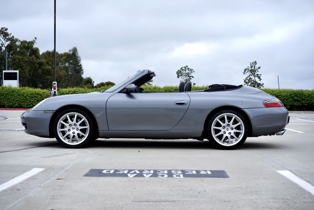2001 Porsche 996 Carrera - Image 6 of 31
