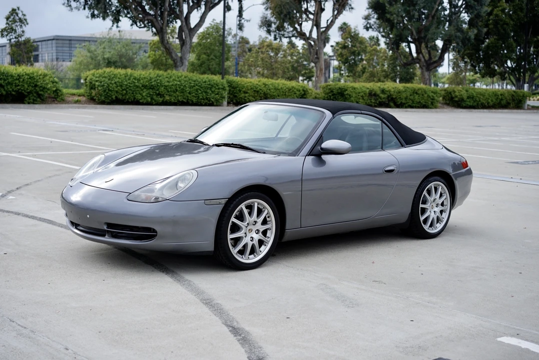 2001 Porsche 996 Carrera - Image 5 of 31
