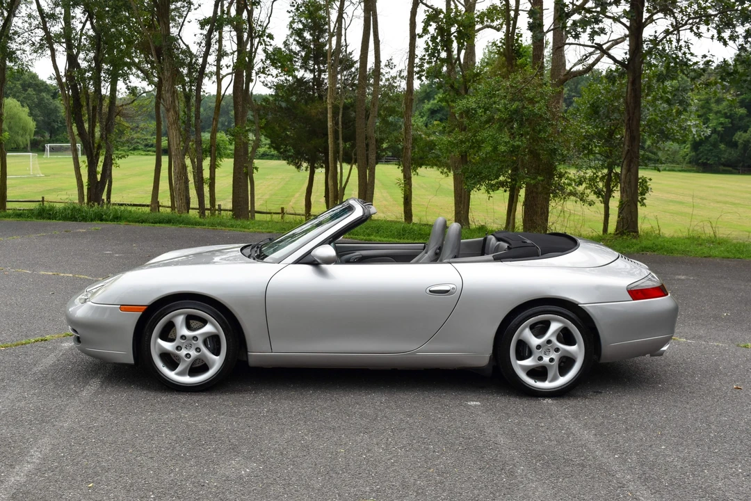 2001 Porsche 996 Carrera - Image 22 of 31