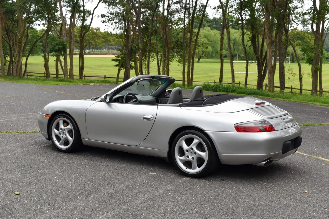 2001 Porsche 996 Carrera - Image 28 of 31