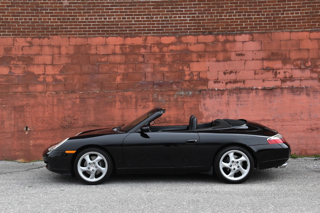 2001 Porsche 996 Carrera - Image 9 of 31