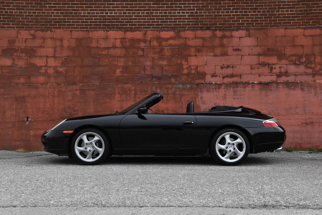 2001 Porsche 996 Carrera - Image 10 of 31