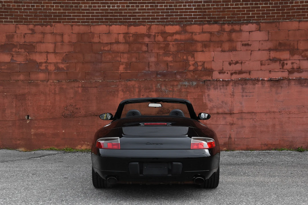 2001 Porsche 996 Carrera - Image 24 of 31