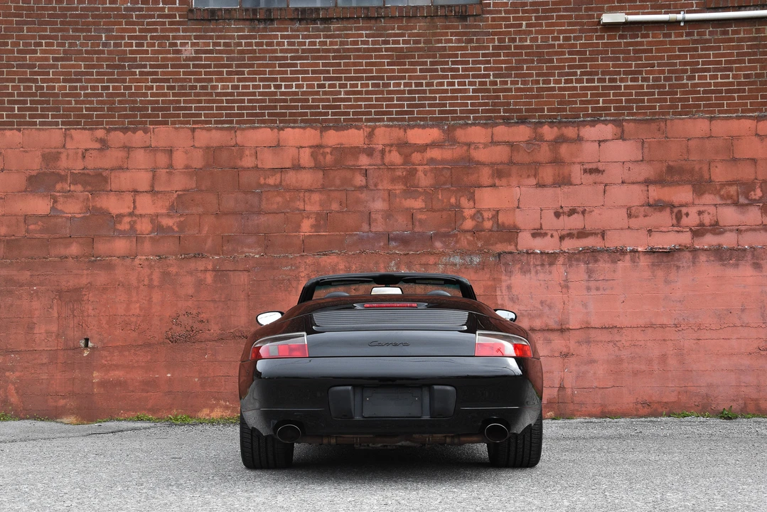 2001 Porsche 996 Carrera - Image 22 of 31