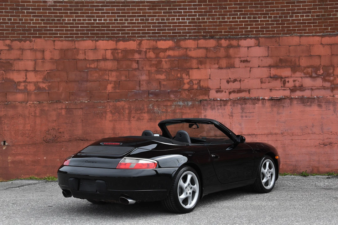 2001 Porsche 996 Carrera - Image 27 of 31