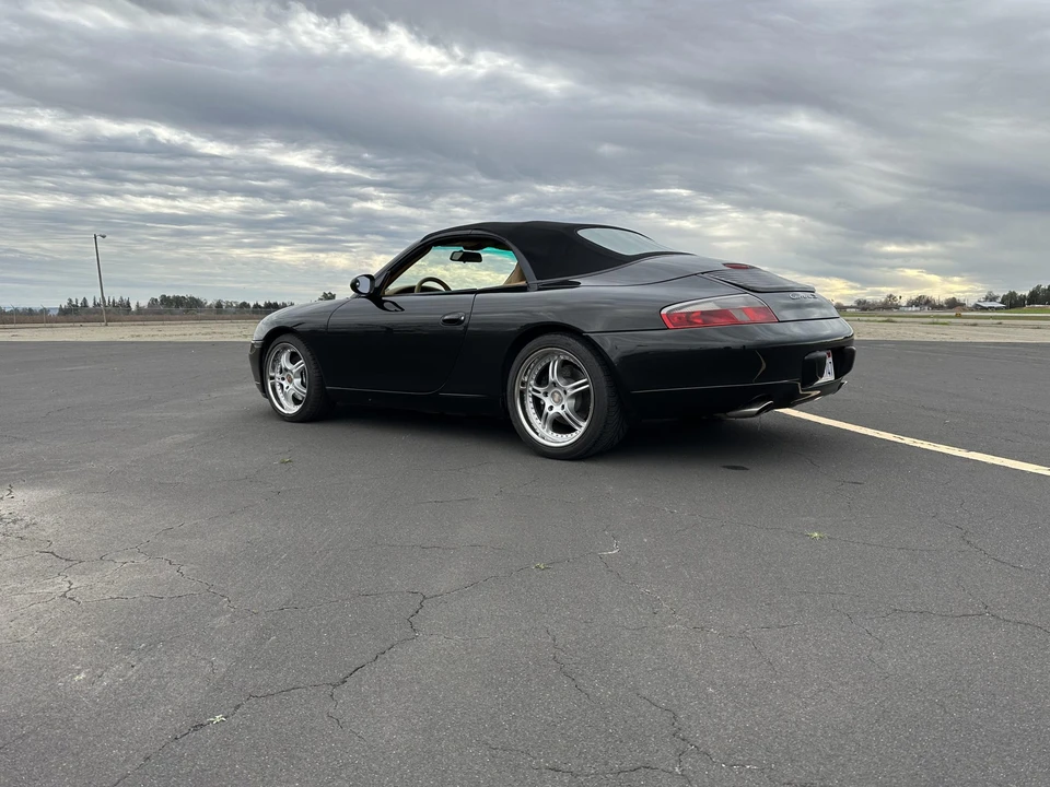 2001 Porsche 996 Carrera - Image 27 of 31