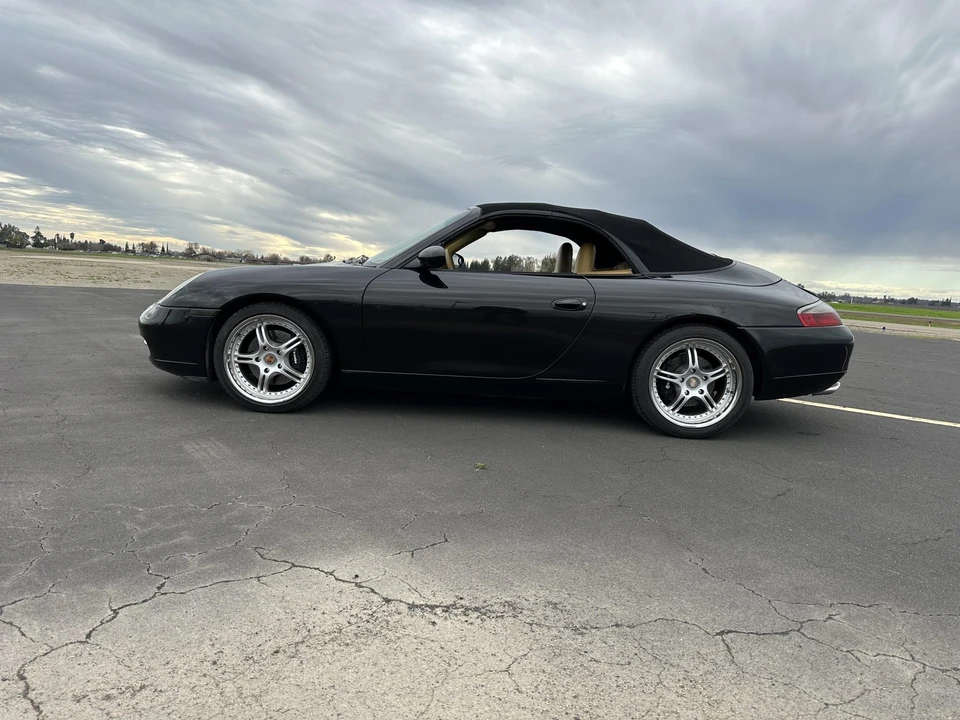 2001 Porsche 996 Carrera - Image 29 of 31