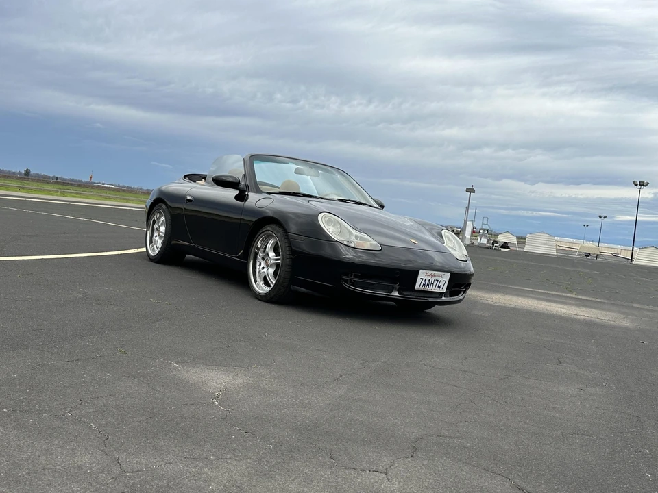 2001 Porsche 996 Carrera - Image 10 of 31