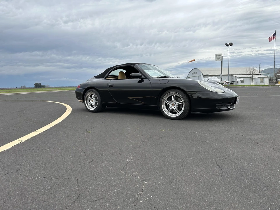 2001 Porsche 996 Carrera - Image 17 of 31