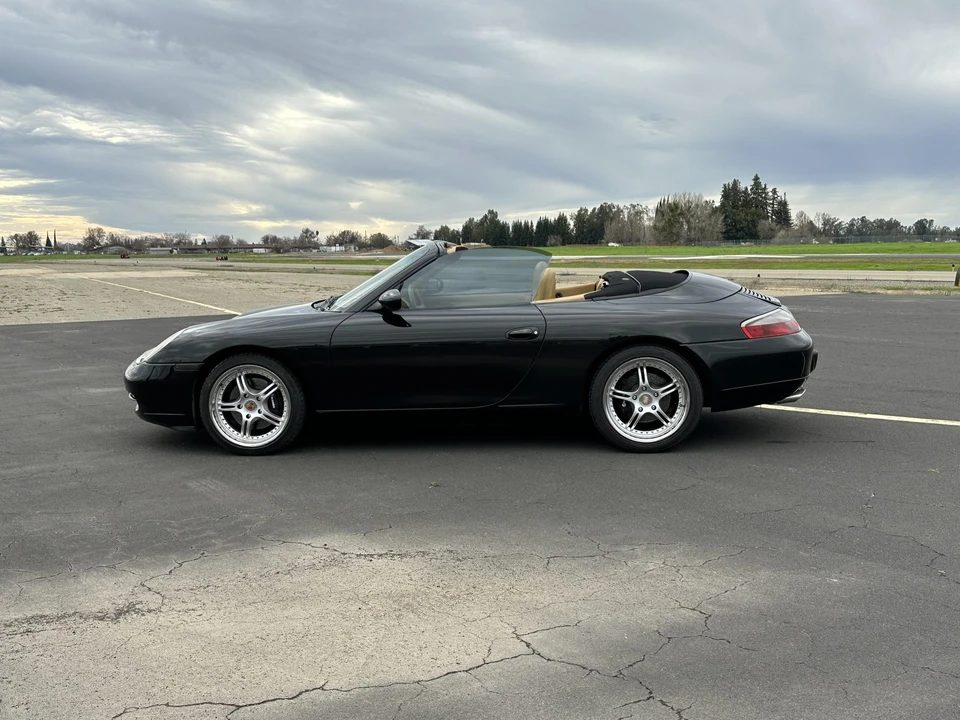 2001 Porsche 996 Carrera - Image 2 of 31