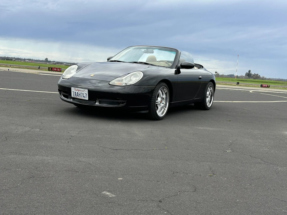 2001 Porsche 996 Carrera - Image 6 of 31
