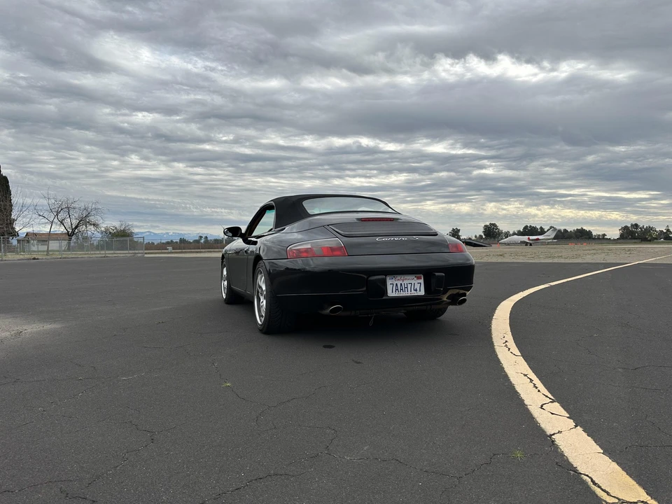 2001 Porsche 996 Carrera - Image 28 of 31