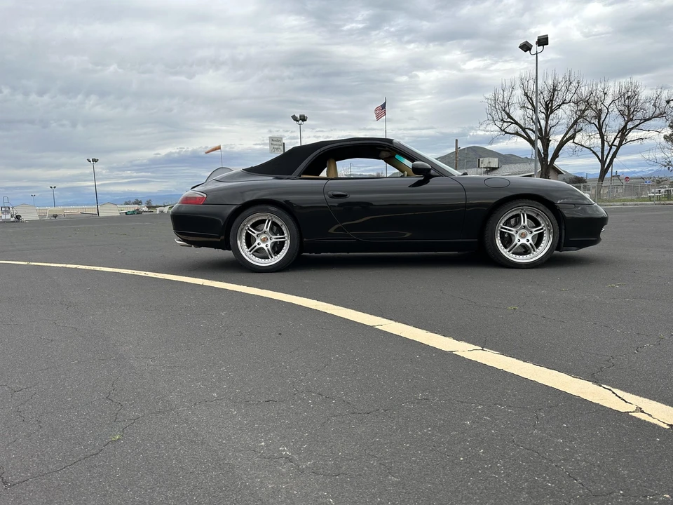 2001 Porsche 996 Carrera - Image 19 of 31