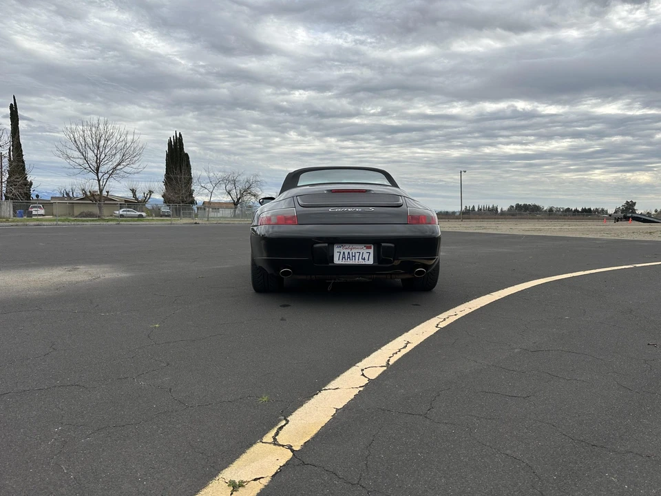 2001 Porsche 996 Carrera - Image 26 of 31