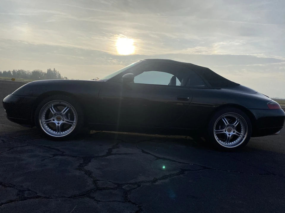 2001 Porsche 996 Carrera - Image 30 of 31