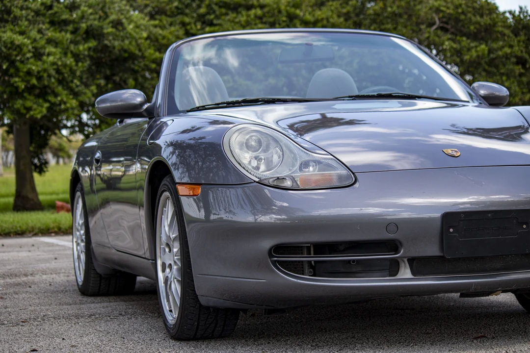 2001 Porsche 996 Carrera - Image 24 of 31