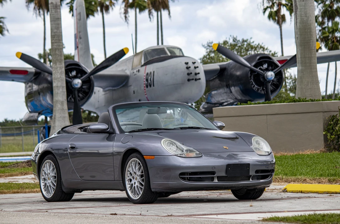 2001 Porsche 996 Carrera - Image 4 of 31