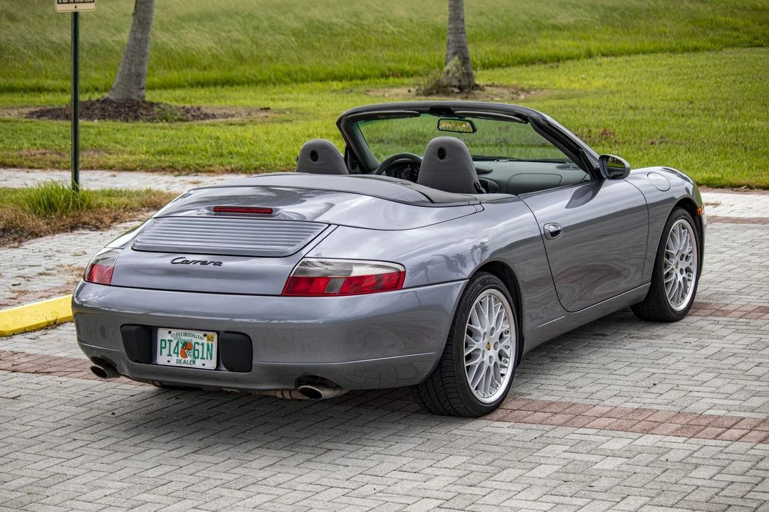 2001 Porsche 996 Carrera - Image 8 of 31