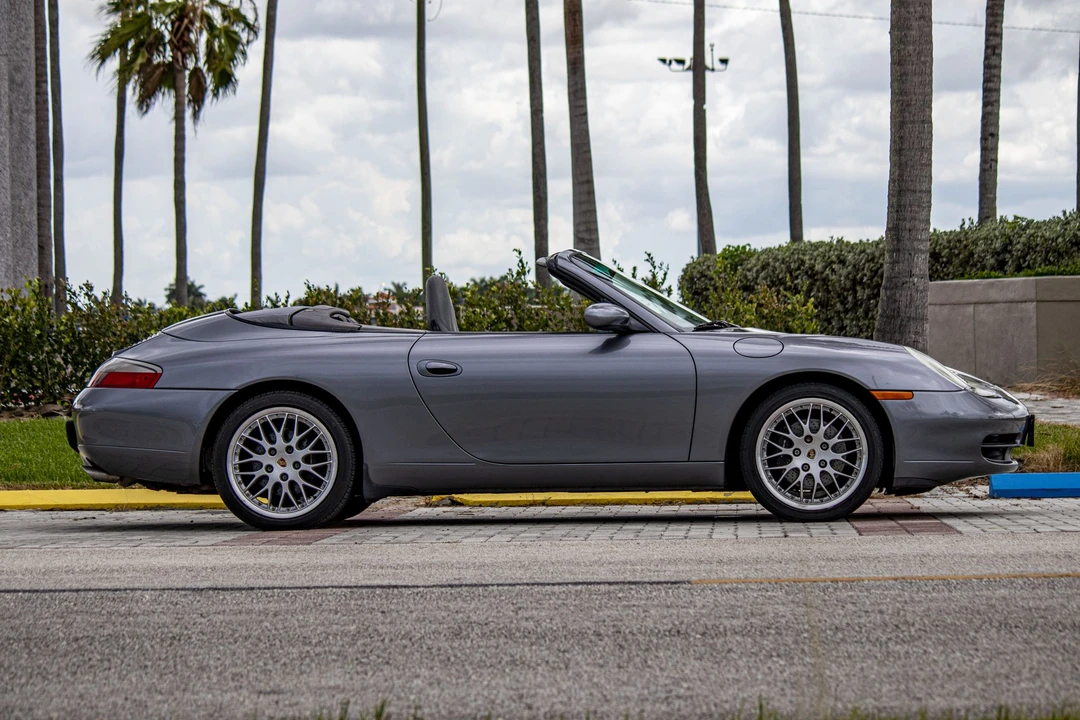 2001 Porsche 996 Carrera - Image 6 of 31