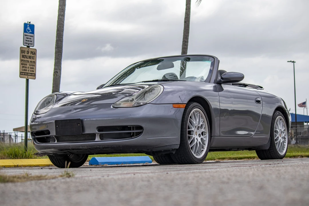 2001 Porsche 996 Carrera - Image 16 of 31