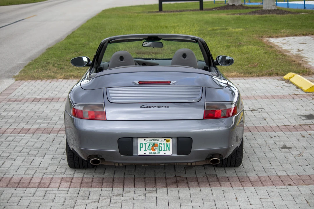 2001 Porsche 996 Carrera - Image 9 of 31