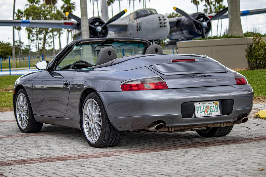 2001 Porsche 996 Carrera - Image 12 of 31