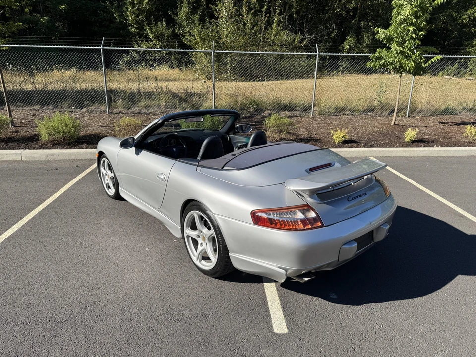 2001 Porsche 996 Carrera - Image 26 of 31