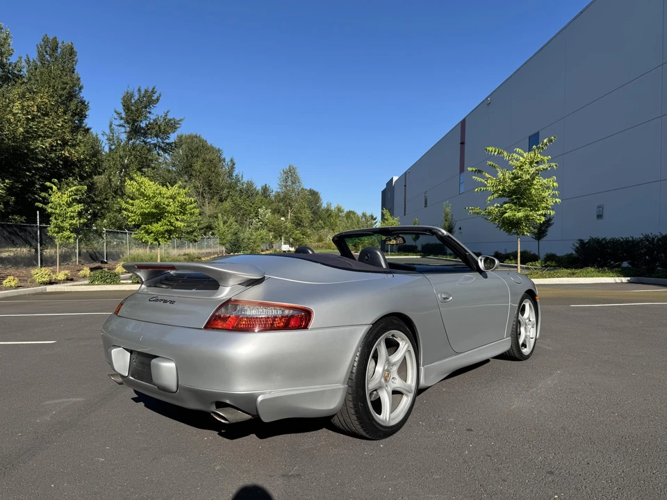 2001 Porsche 996 Carrera - Image 18 of 31