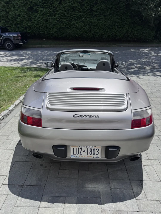 2001 Porsche 996 Carrera - Image 12 of 31