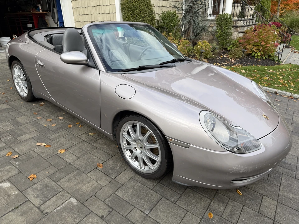 2001 Porsche 996 Carrera - Image 10 of 31