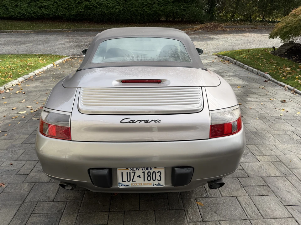 2001 Porsche 996 Carrera - Image 13 of 31