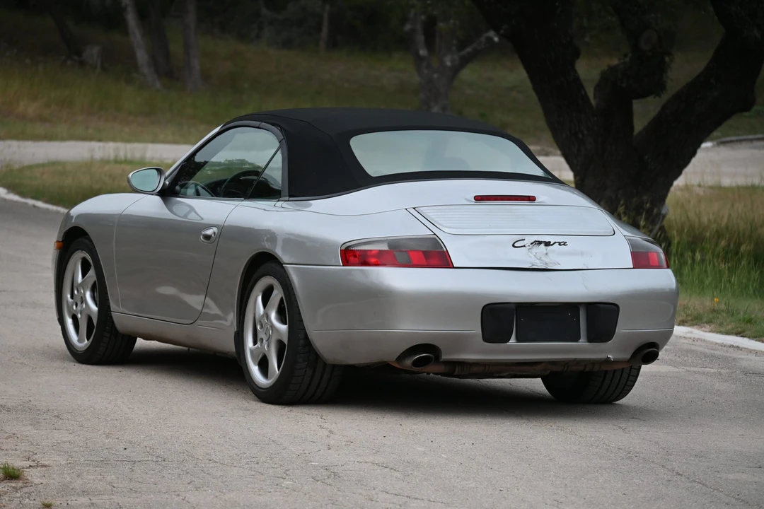 2001 Porsche 996 Carrera - Image 16 of 31