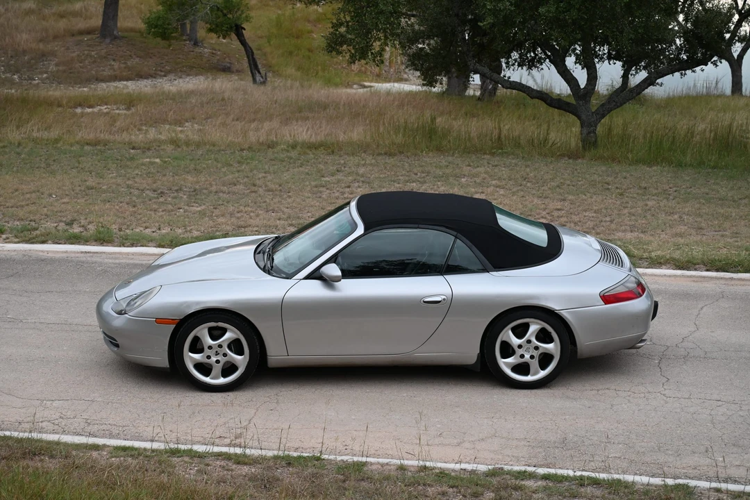 2001 Porsche 996 Carrera - Image 14 of 31
