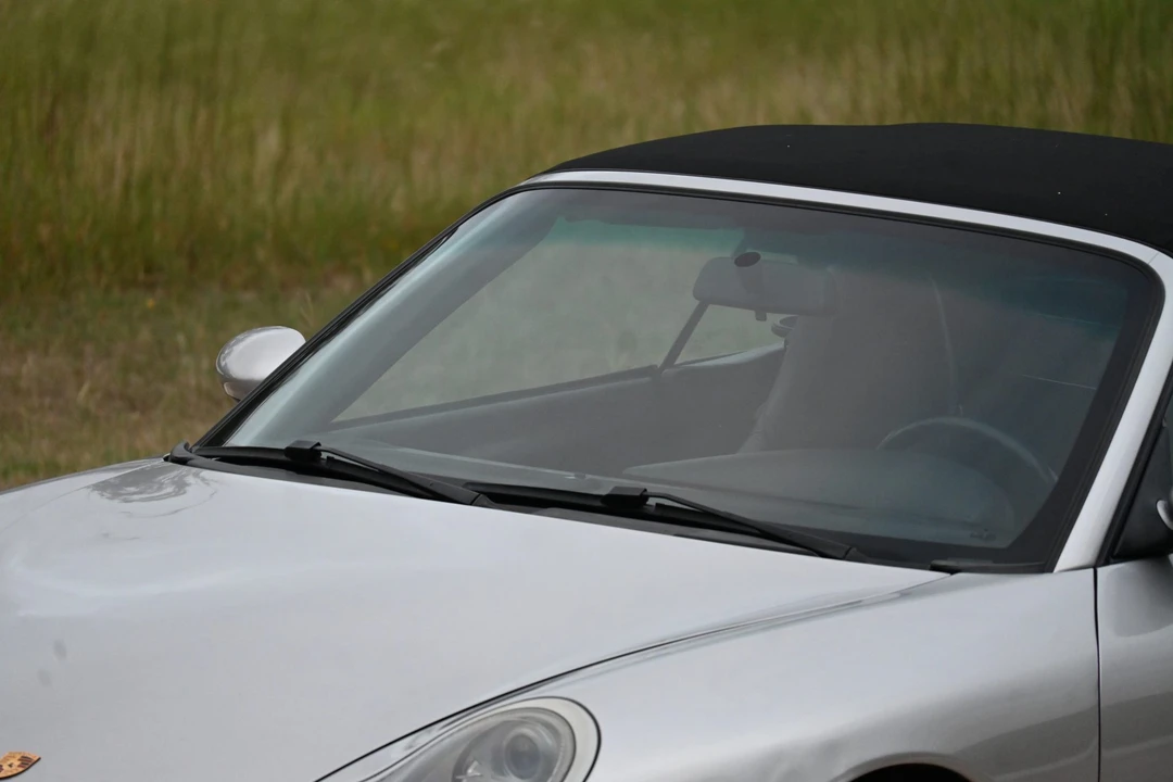 2001 Porsche 996 Carrera - Image 27 of 31