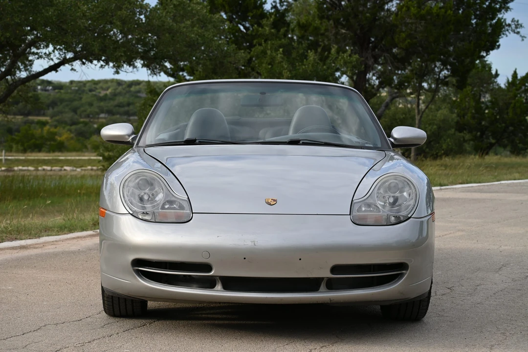 2001 Porsche 996 Carrera - Image 10 of 31